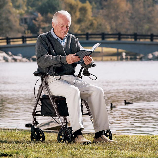 Andador Rollator de 4 Ruedas Plegable con Cesta Multiuso